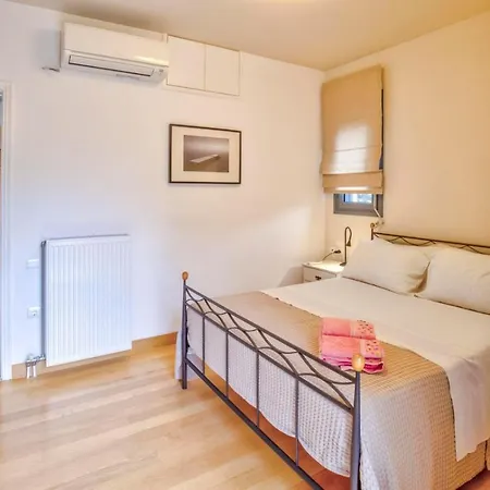Apartment Modern Flat With Partial View