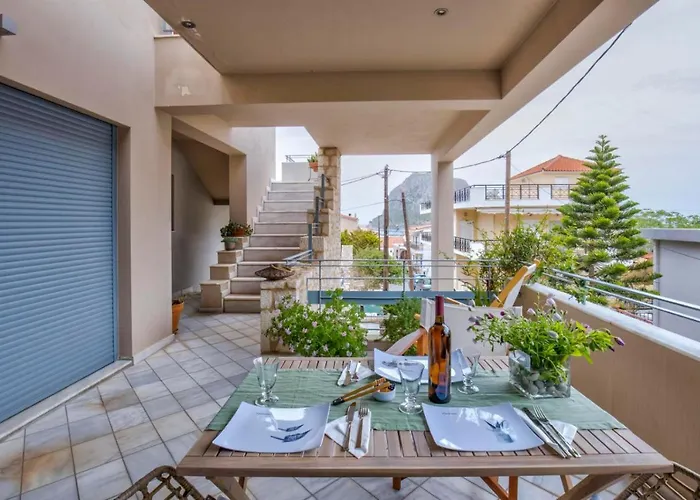 Modern Flat With Partial View דירה